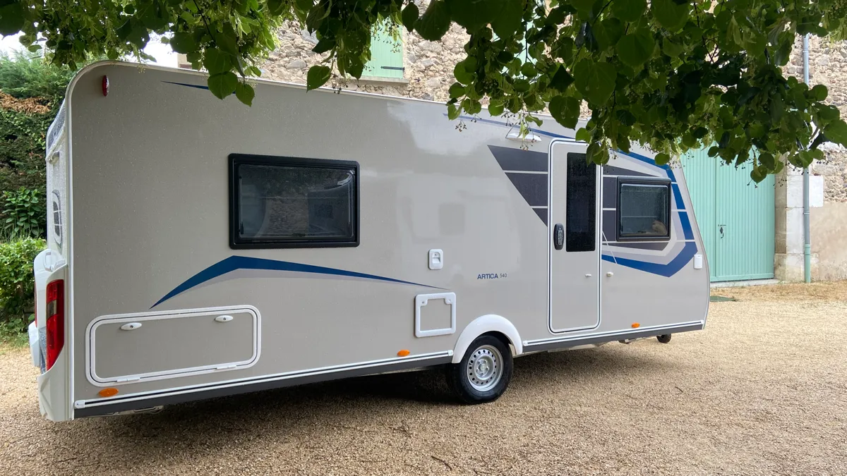 cover CARAVELAIR