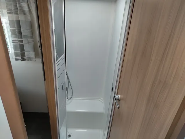 -4