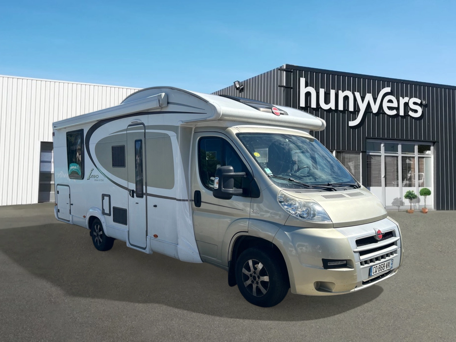 camping-car-burstner-ixeo-time-it-734-2013-31703