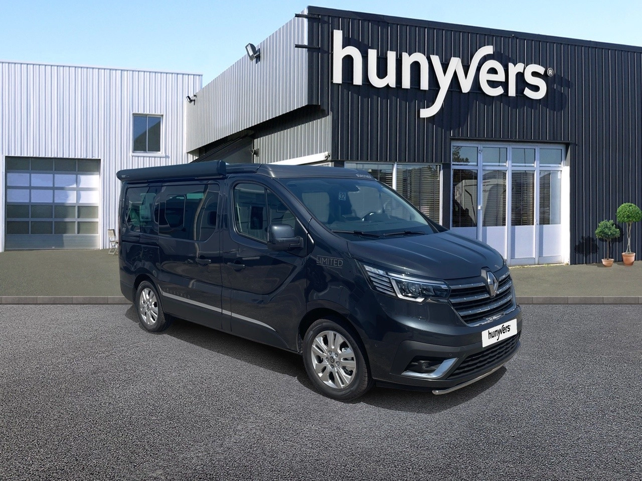 camping-car-burstner-playa-c500-limited-location-hunyvers-2023-30916