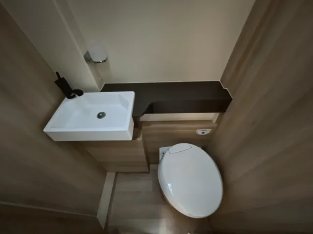 -4