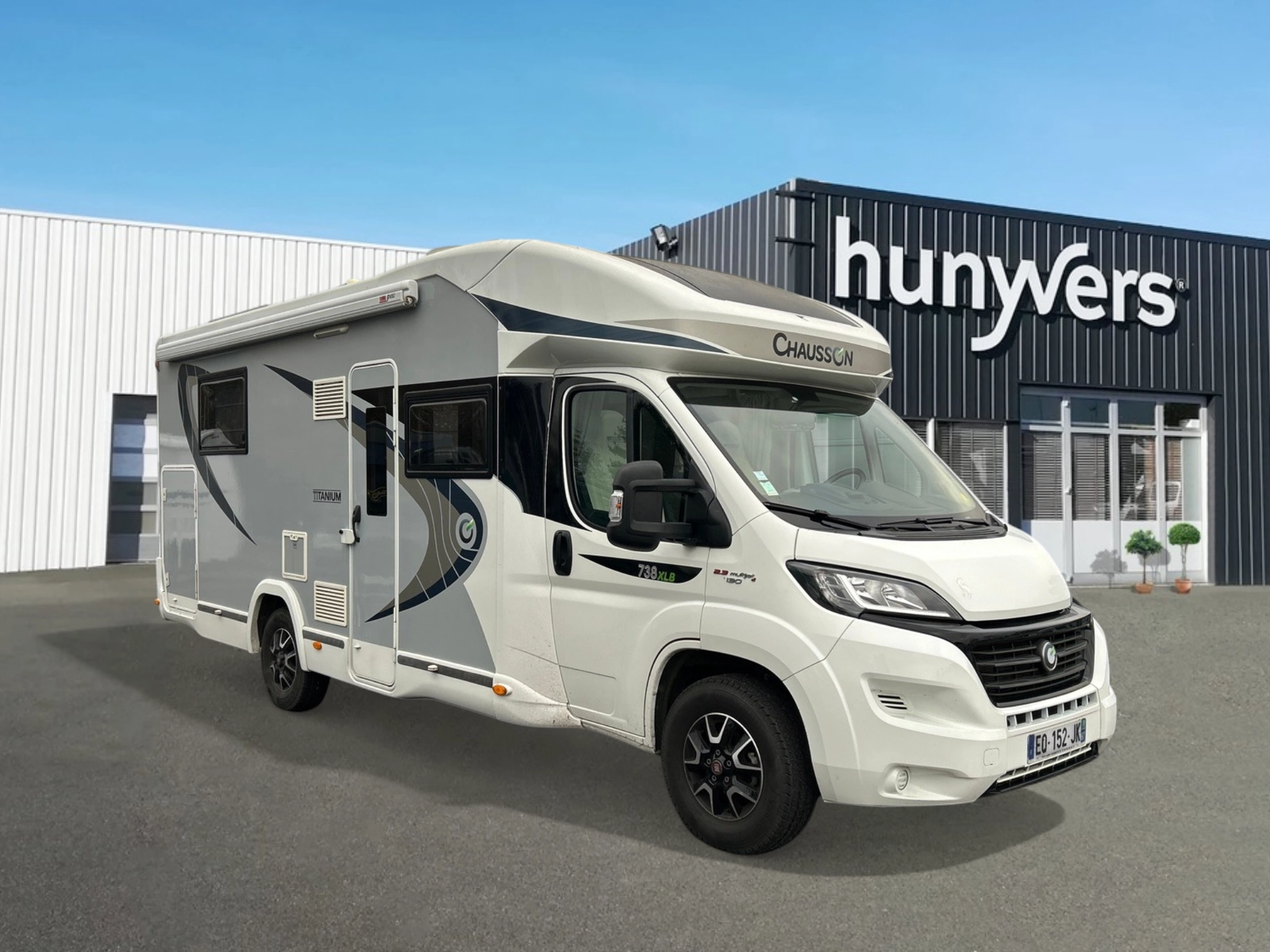 camping-car-chausson-738xlb-titanium-2017-32673
