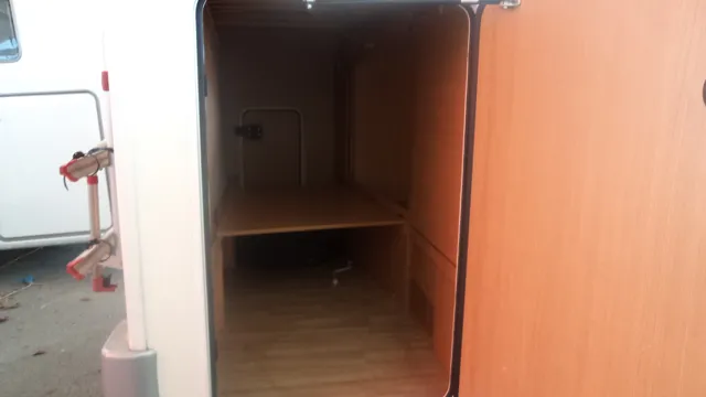-4