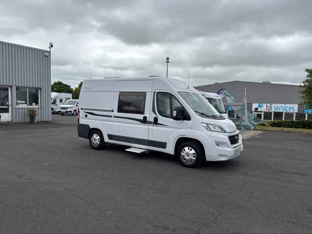 camping-car-dreamer-d-43-2016-31032