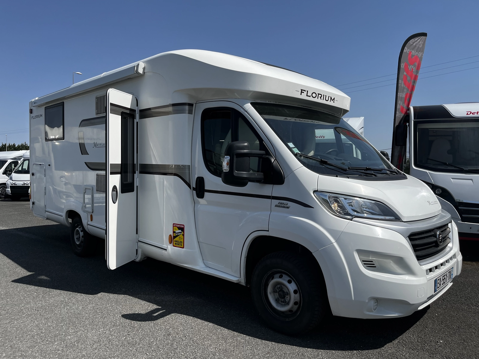 camping-car-fleurette-73-ctc-magister-2016-30912