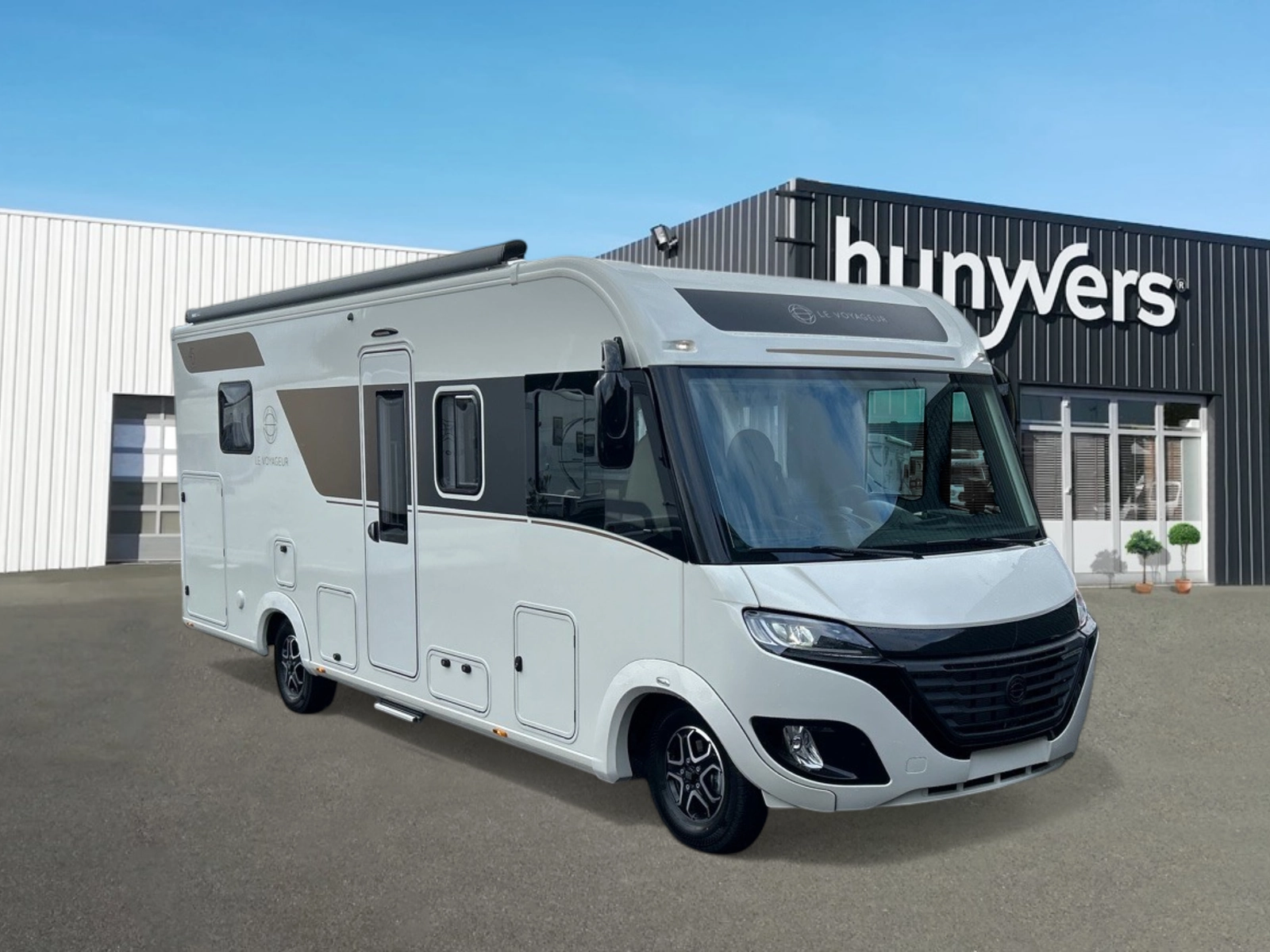 camping-car-le-voyageur-lv-7-8-cf-eterna-45-ans-2026-32511