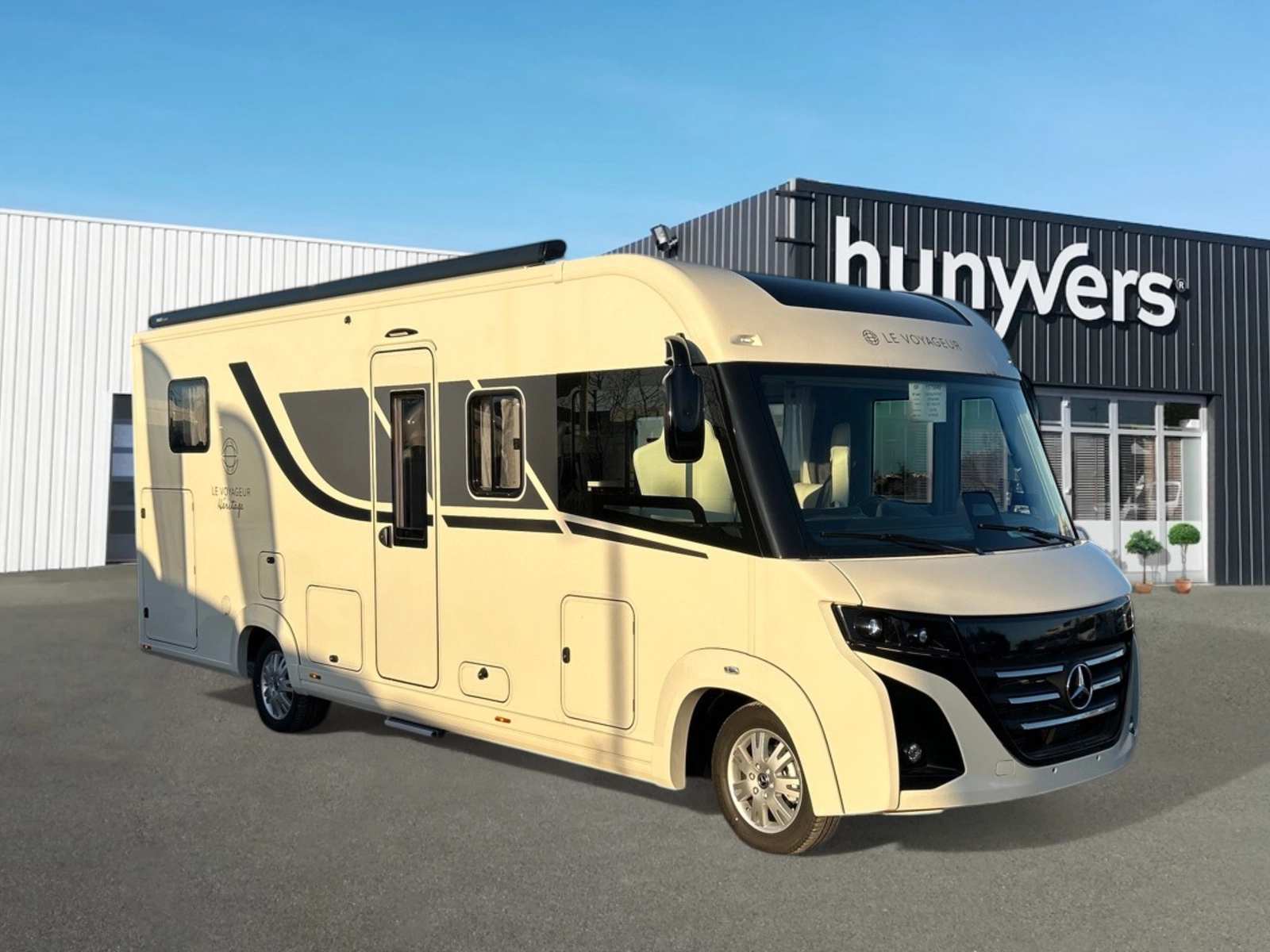 camping-car-le-voyageur-lvx-h7-9-gjf-heritage-2026-32514