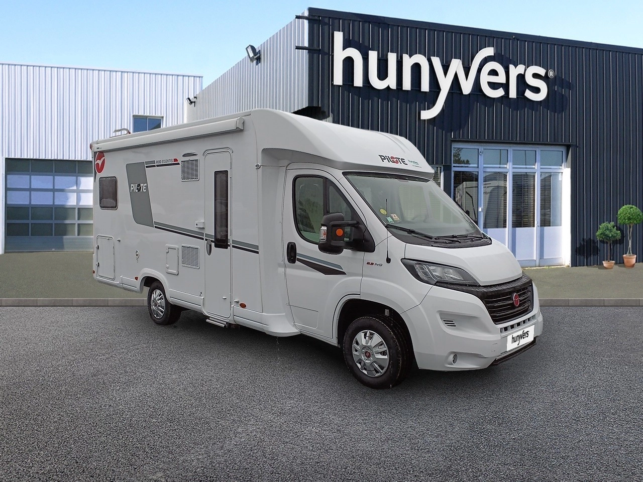 camping-car-pilote-690-essentiel-2021-31026