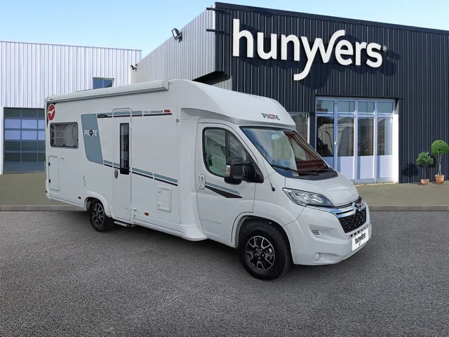 camping-car-pilote-p-696-u-expression-2024-29319