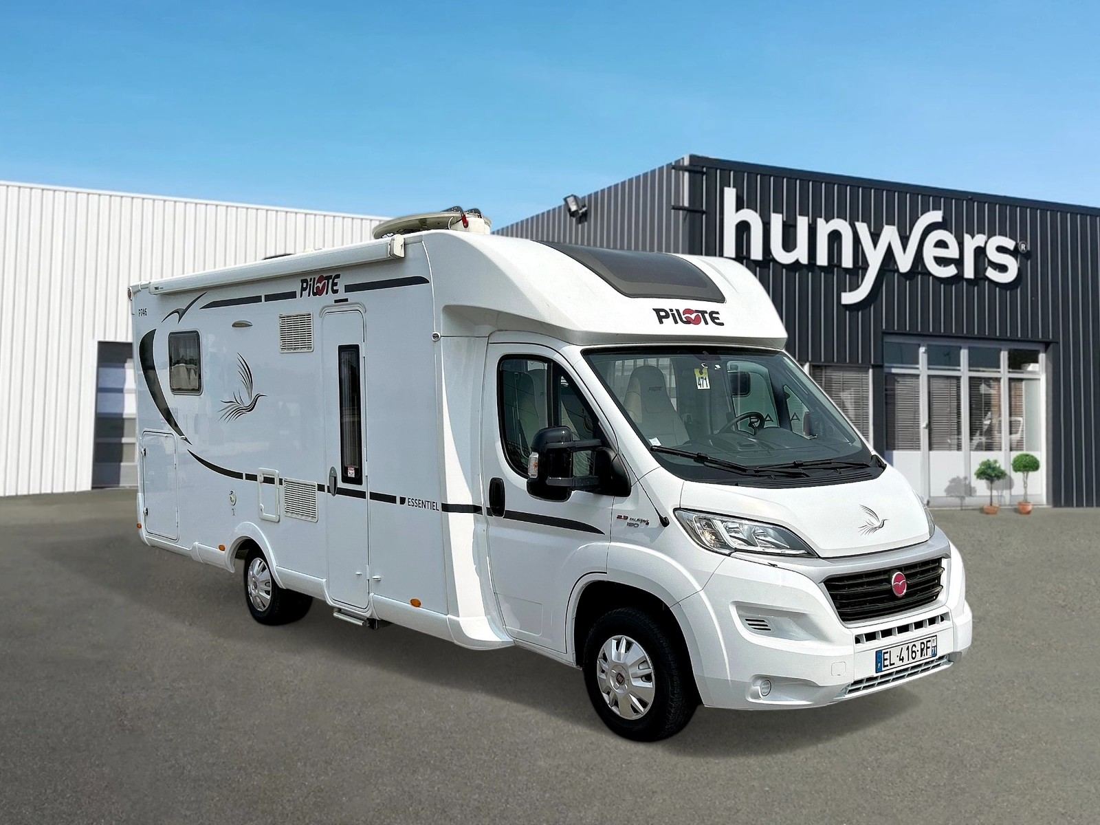 camping-car-pilote-p-746-essentiel-2017-30782