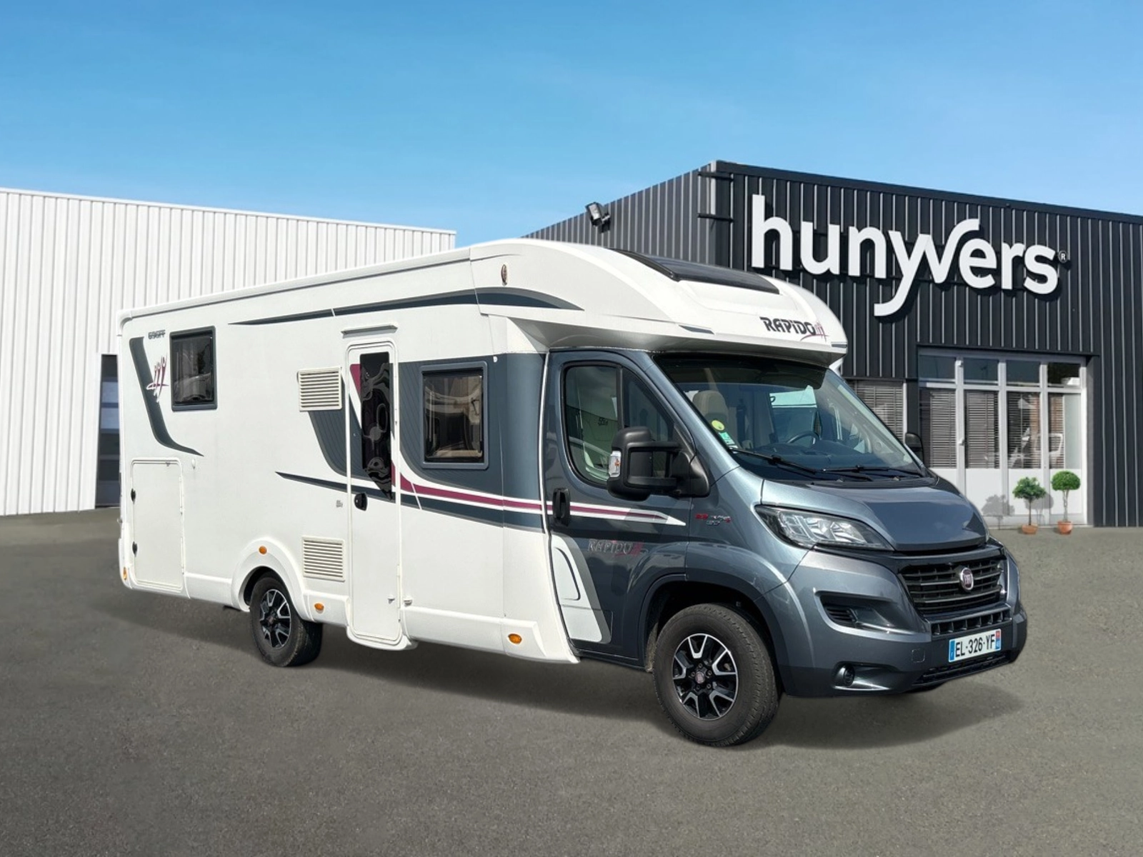 camping-car-rapido-696-ff-55-eme-anniversaire-2017-31536