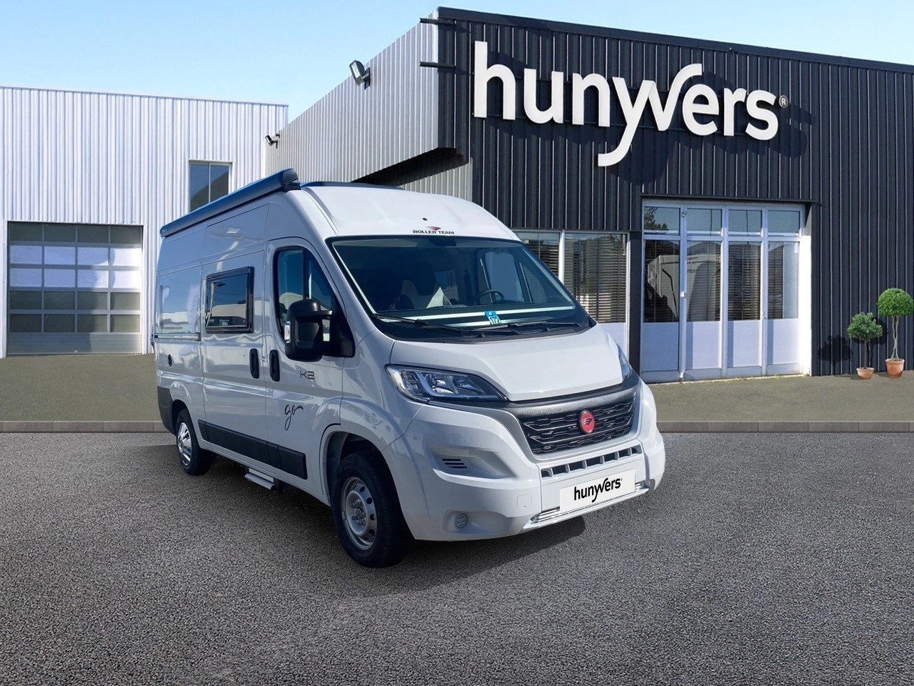 camping-car-roller-team-livingstone-k2-go-location-hunyvers-2024-30881