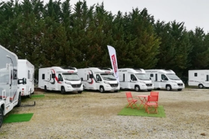 Commercial de Véhicules de Loisirs H/F